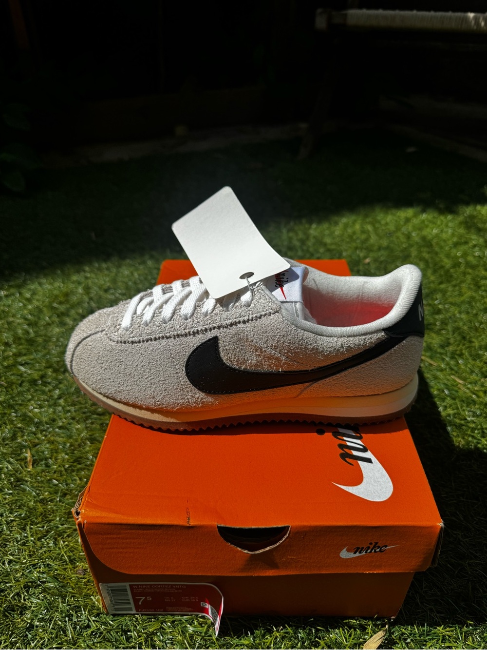 Nike Cortez Sneakers - Picture 6 of 11